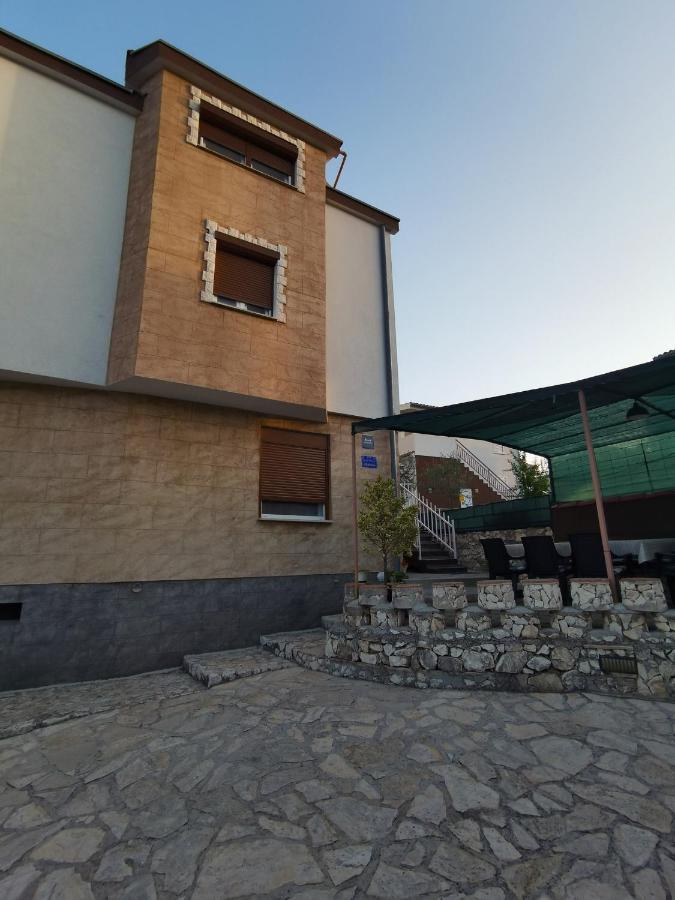 Apartments Slavica Рогозниця Екстер'єр фото