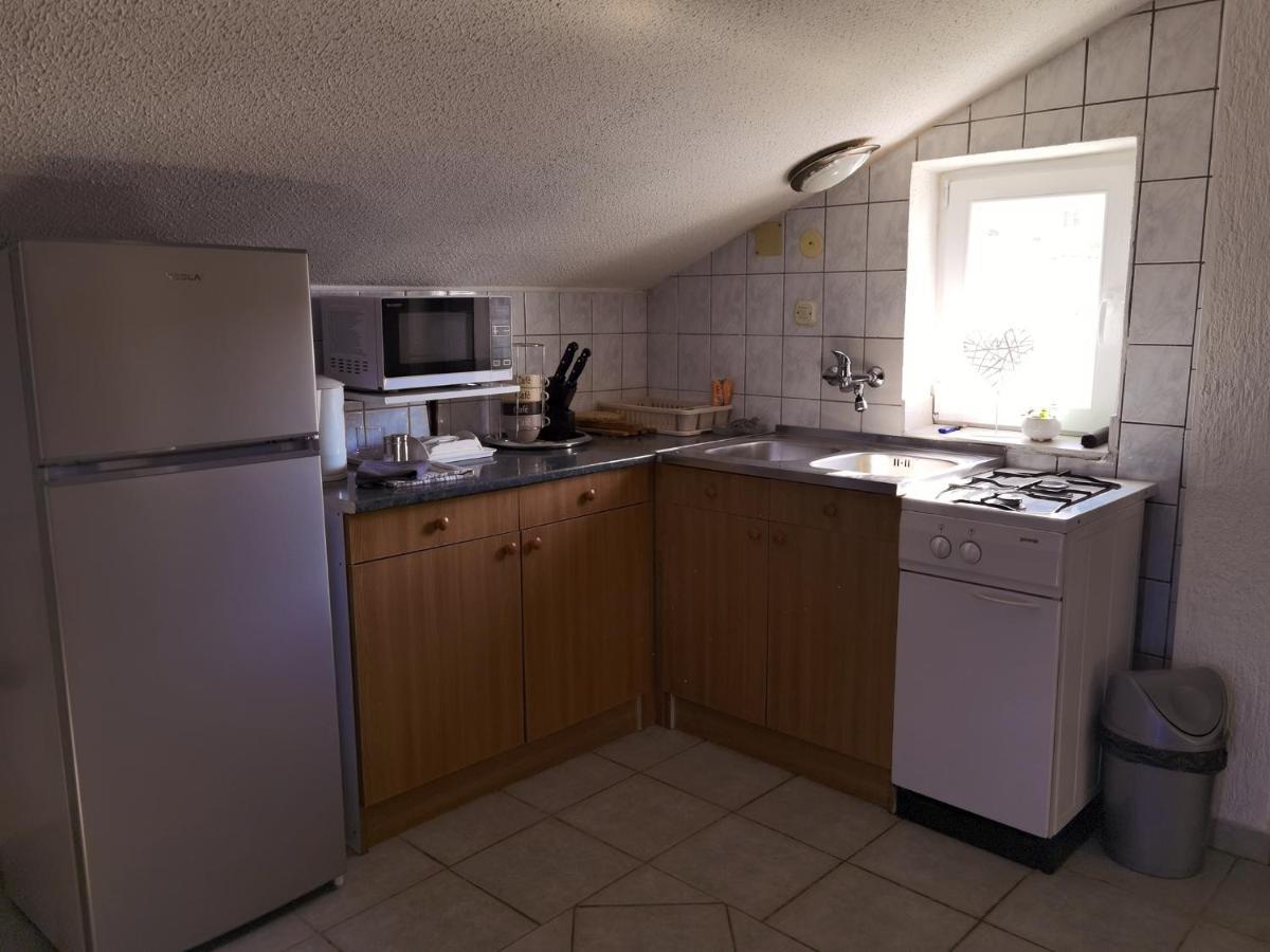 Apartments Slavica Рогозниця Екстер'єр фото