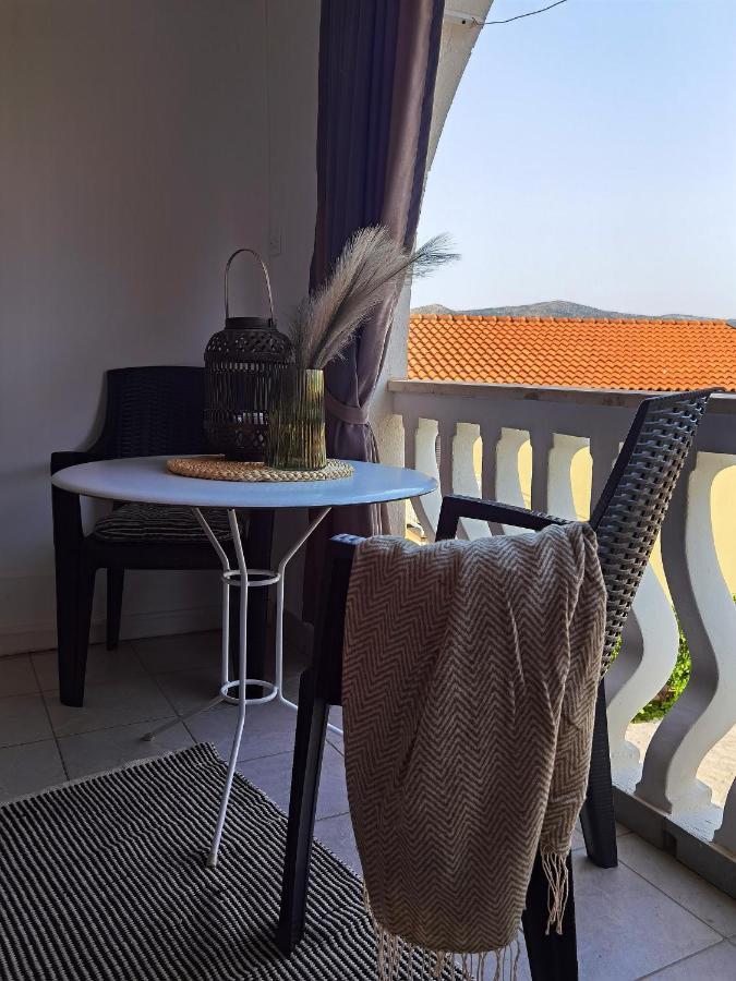 Apartments Slavica Рогозниця Екстер'єр фото