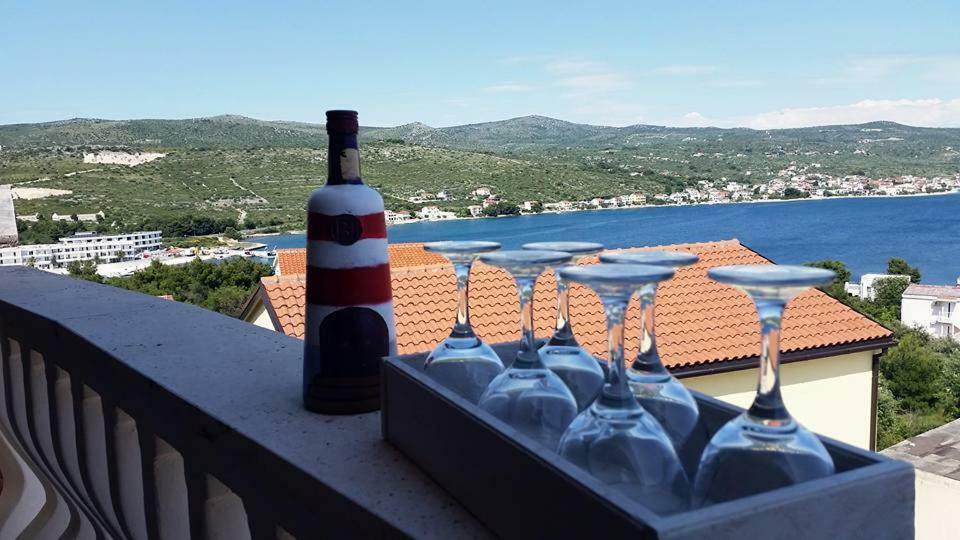 Apartments Slavica Рогозниця Екстер'єр фото