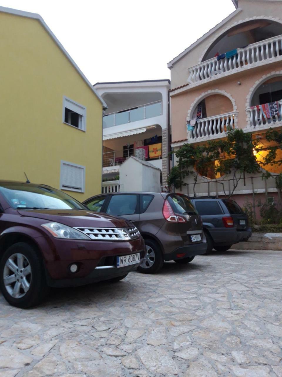 Apartments Slavica Рогозниця Екстер'єр фото